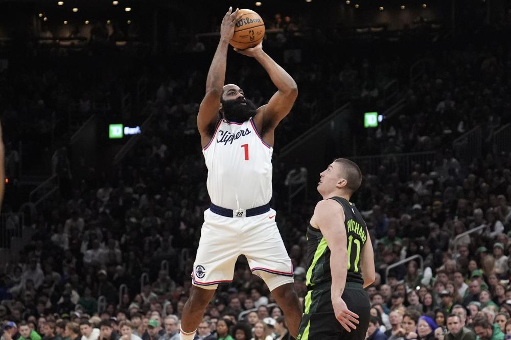 美国高山滑雪名将沃恩宣布复出:剑指2026年冬奥会2025-02-06.